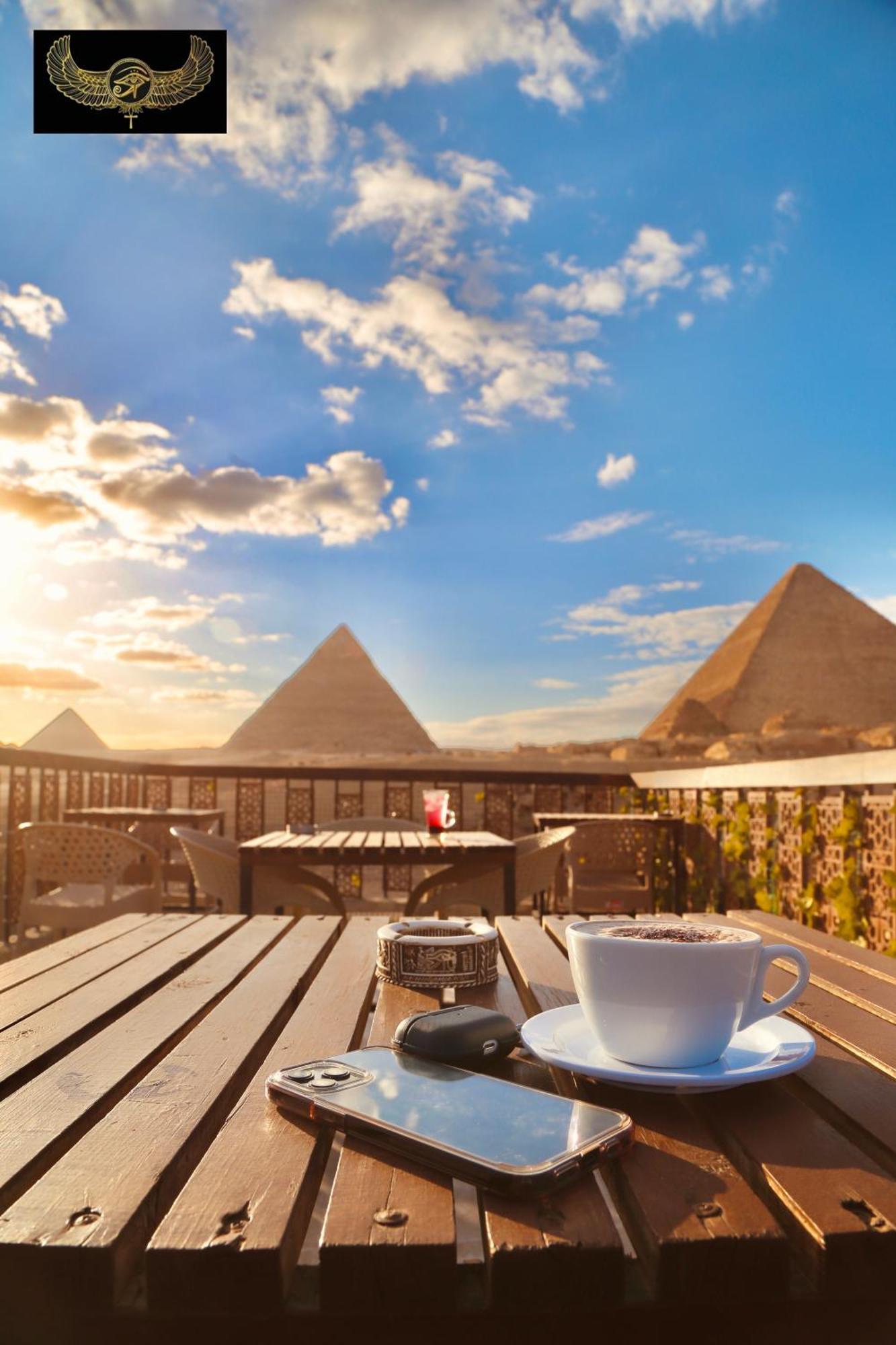 Comfort Pyramids&sphinx